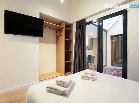 Arte By Olala! - Smart Szálloda Hospitalet de Llobregat
